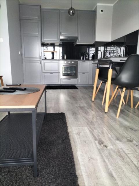 Apartament Przy Aquaparku W Redzie Rumia Ngoại thất bức ảnh