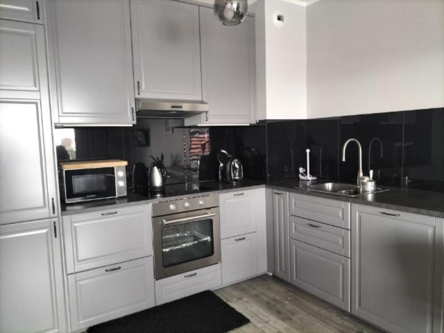 Apartament Przy Aquaparku W Redzie Rumia Ngoại thất bức ảnh